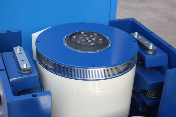 UN 38.3 IEC 62133 Chłodzony powietrzem elektromagnetyczny system testowania wibracji AC 380 V 3 fazy