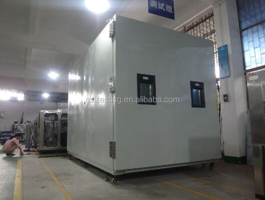 Wchodzenie do pomieszczenia badania środowiskowego Wchodzenie do pomieszczenia badania klimatu