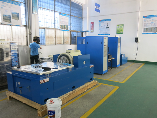 2000kg.F Shake Vibration Machine, 1,6 m / S Elektrodynamiczne systemy wytrząsania